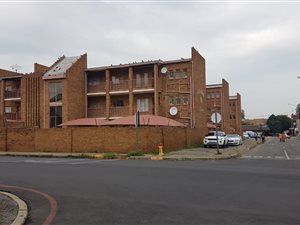 2 Bed Apartment in Brakpan Central