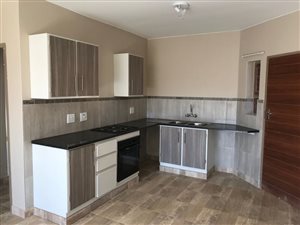 2 Bed Apartment in Eloffsdal