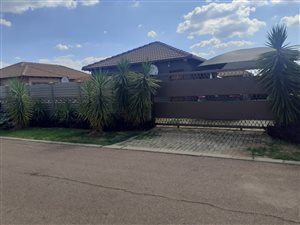 2 Bed House in Rosslyn