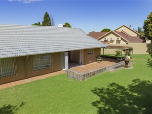 3 Bed House in Florida Glen