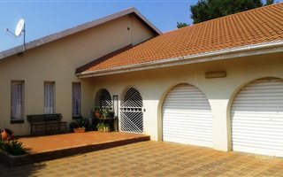 3 Bedroom House in Welverdiend