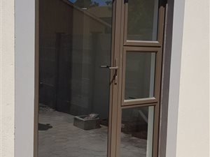 1 Bed Apartment in Doornpoort and surrounds