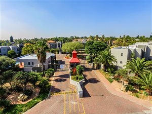 2 Bed Townhouse in Marais Steyn Park