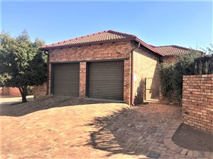 2 Bed Simplex in Olivedale