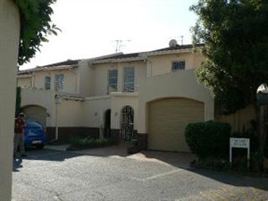 3 Bed Duplex in Farrarmere