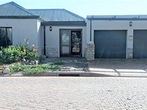 4 Bed House in Atlantic Beach Golf Estate