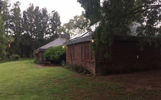 8566 m² Smallholding in Glen Austin