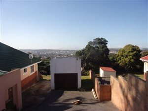 3 Bed House in Montclair