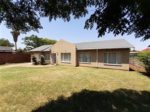 3 Bed House in Brackendowns