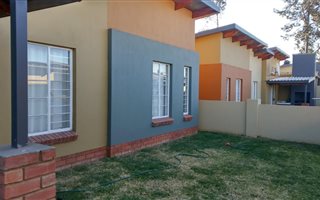 3 Bedroom House in Waterval East