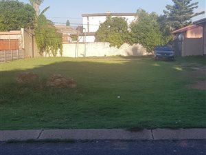450 m² Land available in Laudium