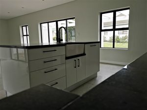 4 Bed House in Zevendal