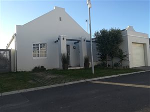 3 Bed House in Nuutgevonden