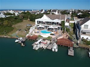 1000 m² Commercial space in St Francis Bay Canals