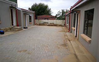 2 Bedroom Apartment in Ladybrand