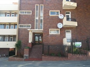 1 Bed Apartment in Lorentzville