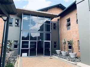 150 m² Commercial space in Tijger Valley and surrounds