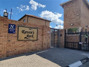 2 Bed Cluster in Ravensklip