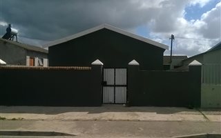 6 Bedroom House in Motherwell