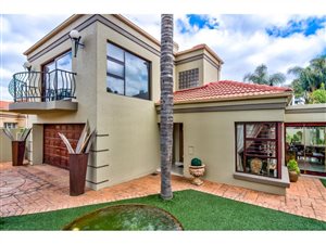 4 Bed House in Glen Marais