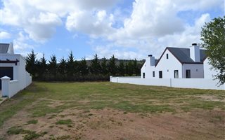 567 m² Land available in Croydon