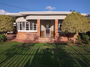9 Bed House in LesMarais