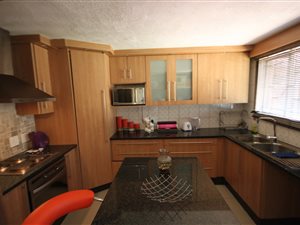 3 Bed House in Tulisa Park