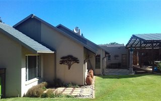 3 Bedroom House in Highway Gardens