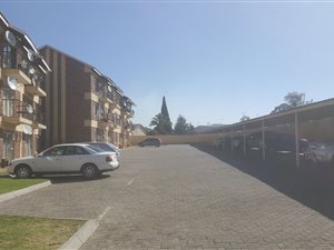 2 Bedroom Townhouse in Ravensklip