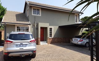 4 Bedroom Cluster in Glen Marais