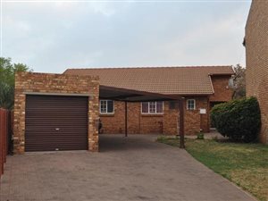 3 Bed House in Zwartkop