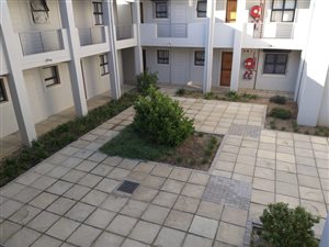 2 Bed Apartment in Admirals Park