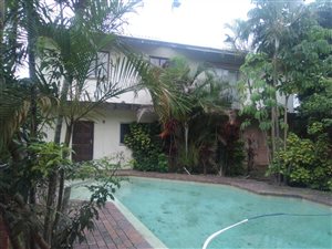 6 Bed House in Kenville