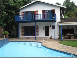 3 Bed Apartment in Kloof