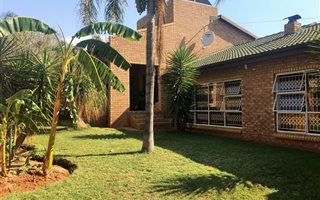 4 Bedroom House in Ninapark