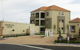 1 Bedroom Apartment in Vredekloof Heights