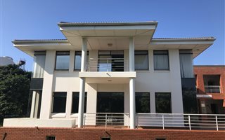 171 m² Commercial space in La Lucia