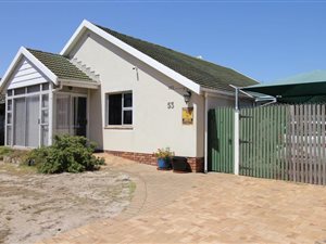 3 Bed House in Sanddrift