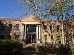 222 m² Office Space in Faerie Glen