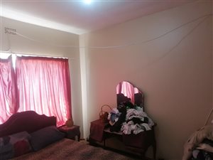 2 Bed Flat in Springs Central