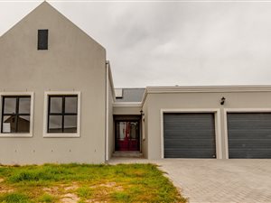 3 Bed House in Admirals Park