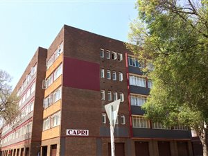 3 Bed Flat in Sunnyside