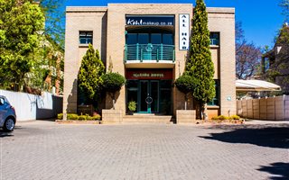 525 m² Office Space in Hatfield