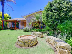 6 Bed House in Glen Barrie