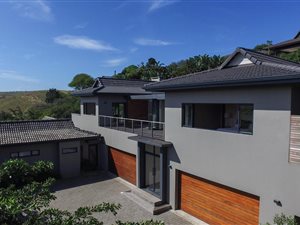 4 Bed House in Sheffield Beach