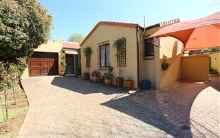 2 Bedroom House in Randpark Ridge