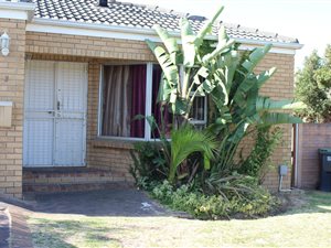 2 Bedroom Townhouse in Uitzicht
