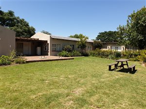 2.7 ha Land available in Chartwell