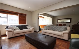 2 Bedroom Apartment in Sea Point