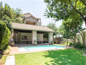 2 Bed Apartment in Bryanston East
